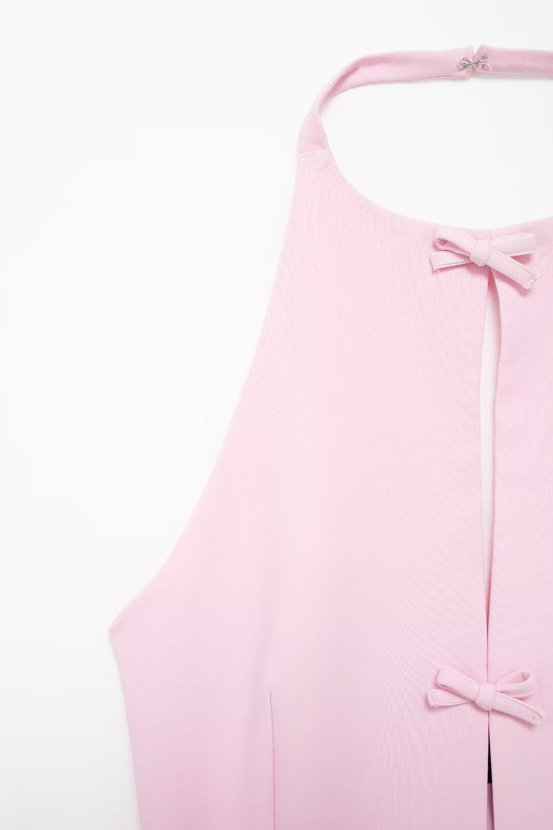AMOURE - Rosa Halterneck Vest