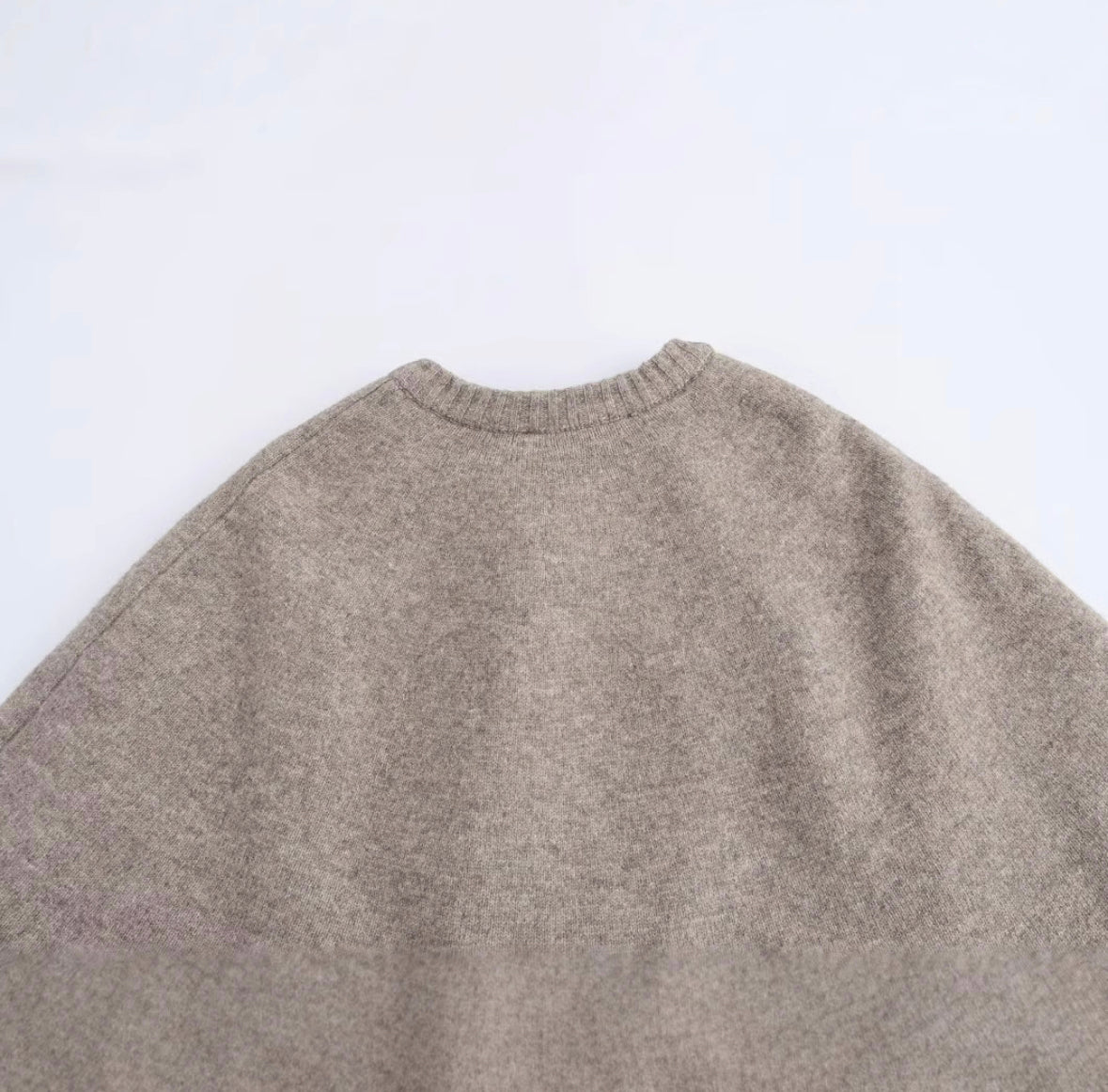 Smilla - Strikket Poncho